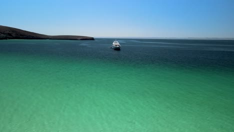 Yatch-seen-in-balandra-beach-Mexico