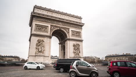 Timelapse-Estático-Del-Arc-De-Triomphe-En-París,-Francia