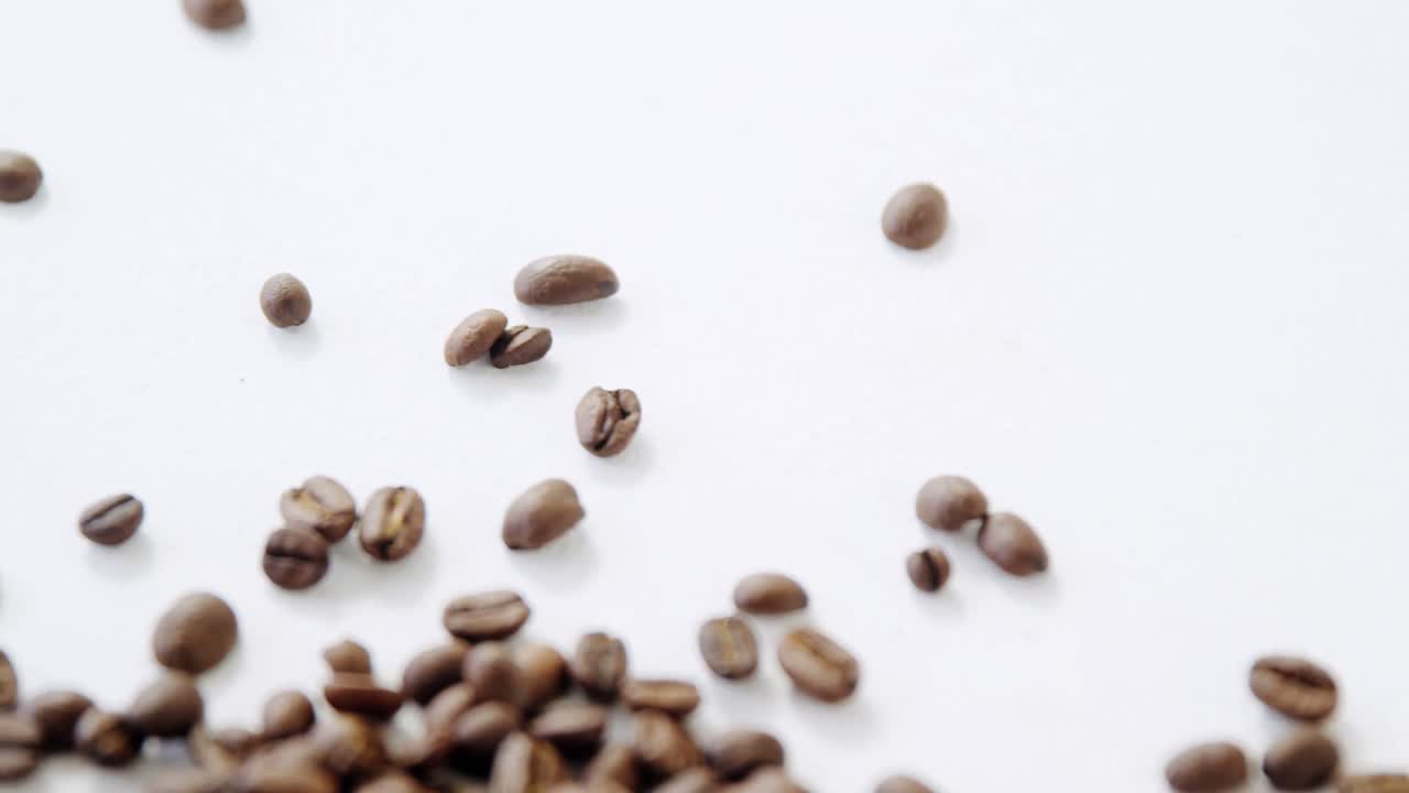 Fagioli di caffè tostati