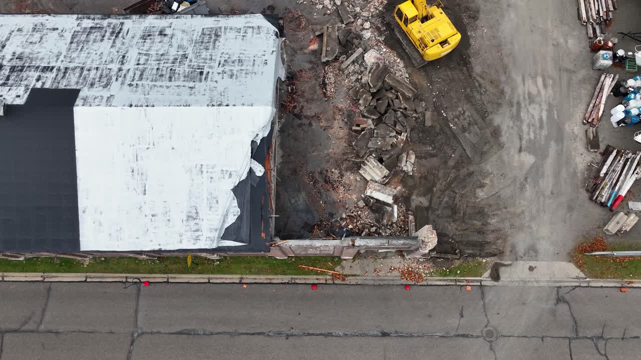 작은 거리의 직접적인 안테나, 외부로 추적하고 구역으로 기울어