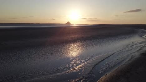 Mont-Saint-Michel-Abtei-Mittelalterliches-Schloss-In-Der-Normandie-Bretagne-Frankreich