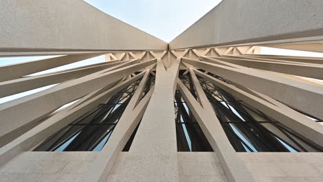 Vista-Exterior-De-La-Sinagoga-De-La-Casa-De-La-Familia-Abrahámica-En-Abudhabi