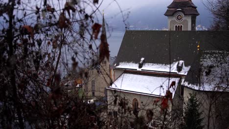 Clip-Filmado-En-Europa-En-Austria-Desde-Un-Pueblo-Llamado-Hallstatt-Que-Está-Junto-A-Un-Lago