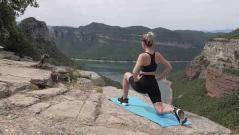 Fit-girl-Stretching-left-foot-slide-movement-right-to-left