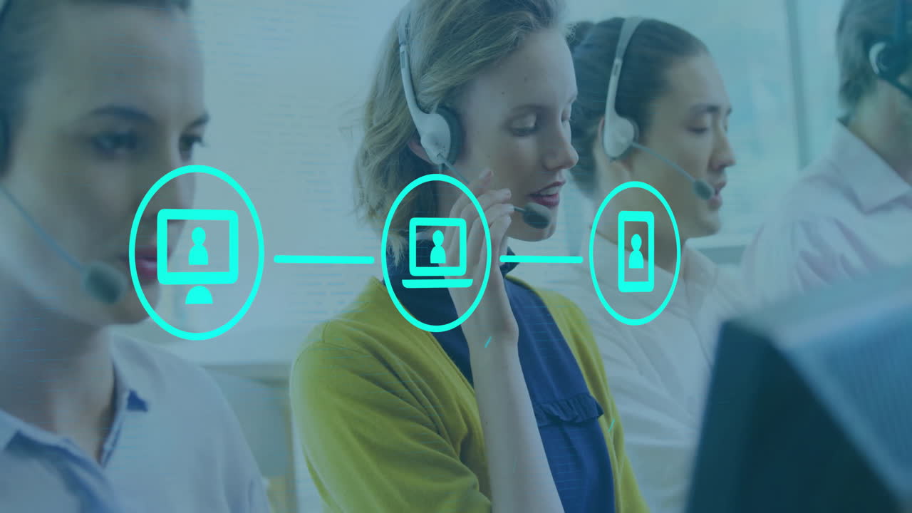 animación de una red de iconos digitales sobre diversos empresarios en la oficina