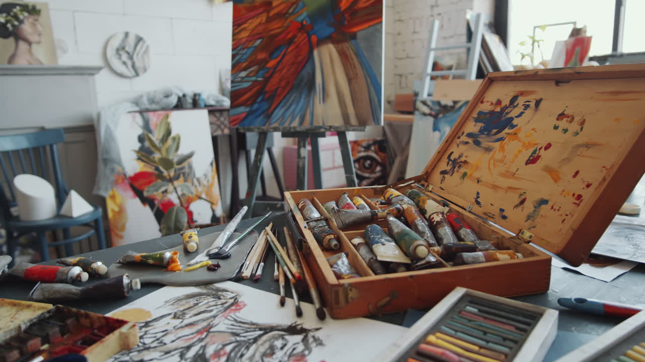 예술가의 스튜디오 작업 공간