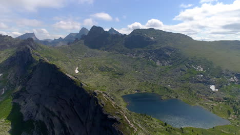 Paisaje-De-Montaña---Vista-Cautivadora