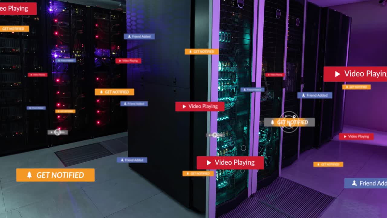 animación de iconos de redes sociales flotando contra la sala del servidor de la computadora