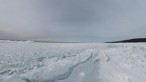 Lake-Superior-in-March-from-Eagle-Harbor,-Michigan