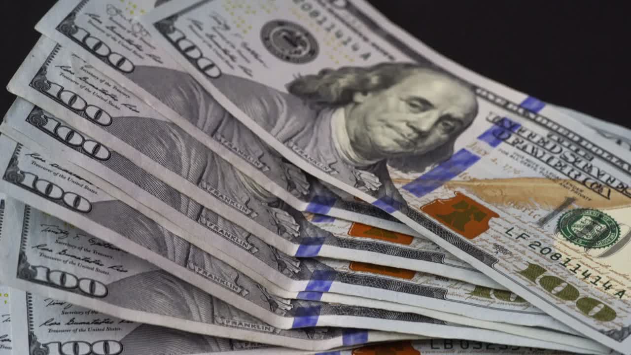 US Currency, $100 bill