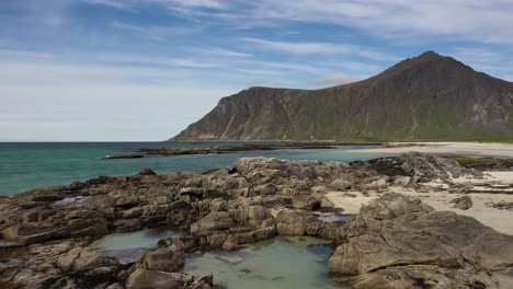 playa del archipiélago de las islas lofoten playa