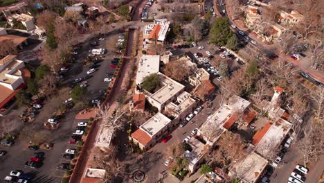 Vista-Aérea,-Tlaquepaque-Arts-Shopping-Village-En-Sedona,-Arizona,-EE.UU.