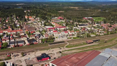 estación de tren y autobús en vansbro cerca de la ciudad de dalarna, suecia