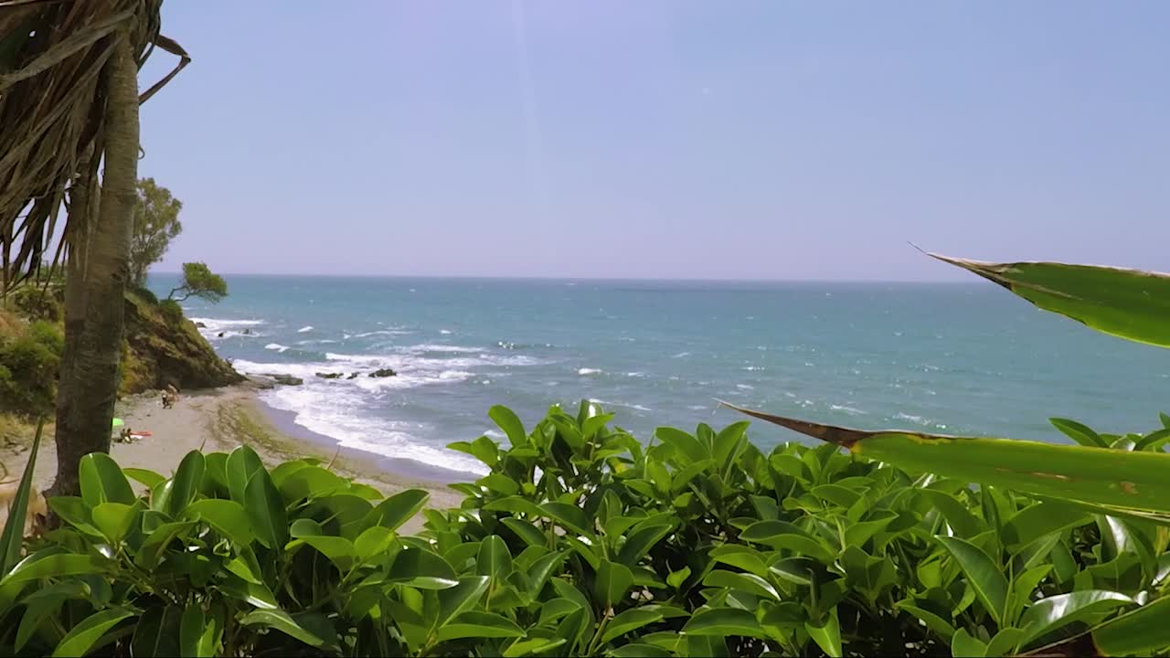 언덕에서 해변의 아름다운 전망