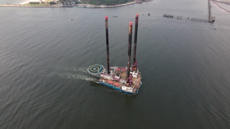 Un-Buque-De-Apoyo-En-Alta-Mar-Viaja-Actualmente-Desde-El-Océano-Atlántico-Hacia-El-Puerto-De-Lagos.