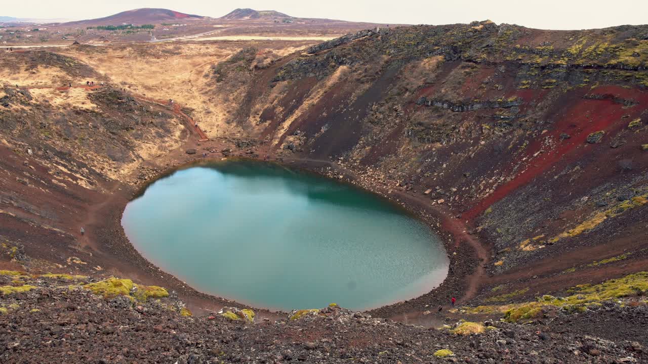 кратерное озеро керид