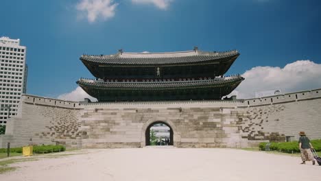 explore seoul's rich history through captivating videos of the iconic sungyemun gate, a symbol of heritage and grandeur