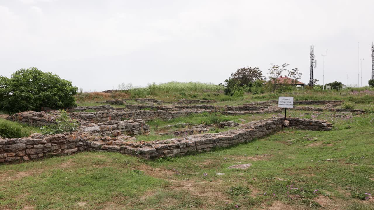 ruinas de pequeños baños romanos en cabo kaliakra, sur de dobruja, bulgaria