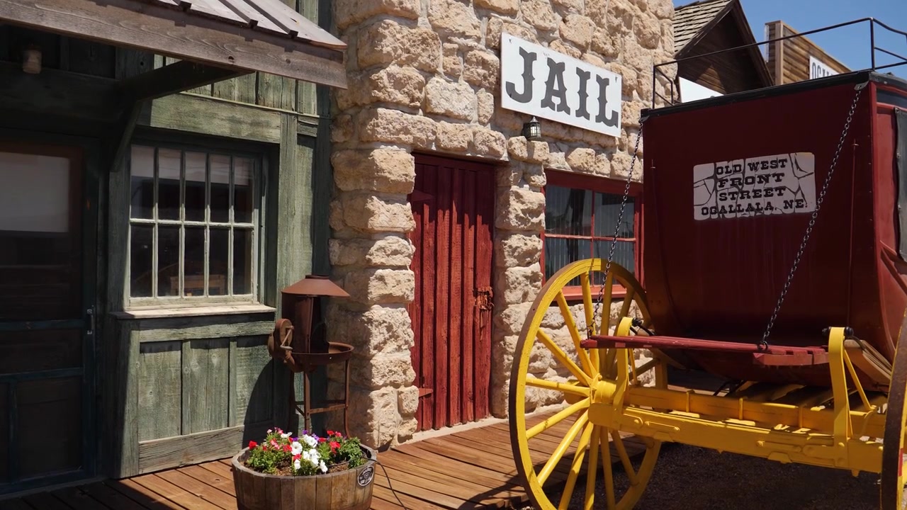 Ingresso rustico della prigione di strada del Vecchio West, Ogallala, Nebraska