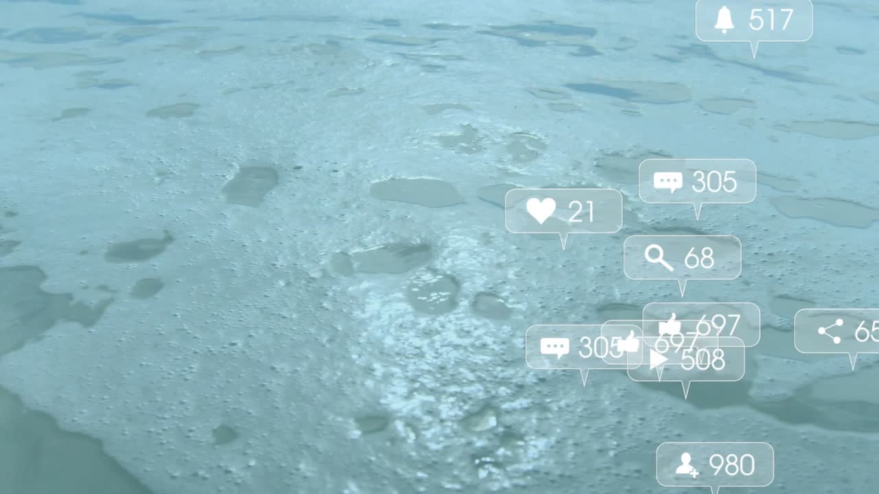 잔잔한 파도가 모래사장을 씻어내면서 측정 지표 아이콘이 떠올라 소용돌이치다 사라지며 참여도 증가를 보여줘요