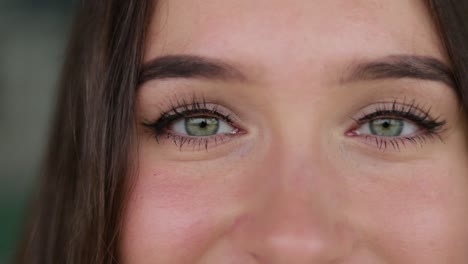 Closeup-of-Caucasian-womans-eyes-looking-at-camera