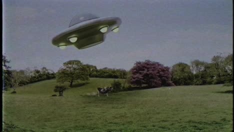 UFO,-Entführung-Durch-Außerirdische,-Kuh-UFO,-Unbekanntes-Flugobjekt,-Aliens,-Nahbegegnung-4k