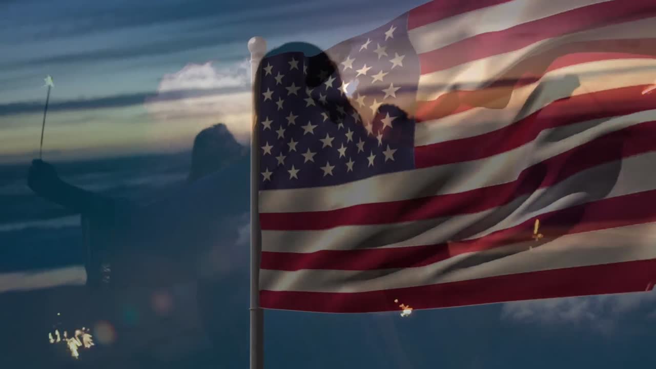 animación de agitar la bandera de ee.uu. sobre un grupo de amigos en la playa