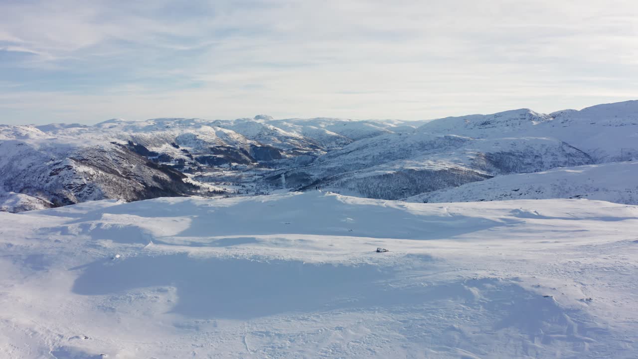En avsidesliggende turist som har gått seg vill ved Bergsdalen fjelltopp Hamlagro, Norge.