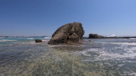 Elephant-Rock-Am-Currumbin-Beach-In-Gold-Coast,-Australien