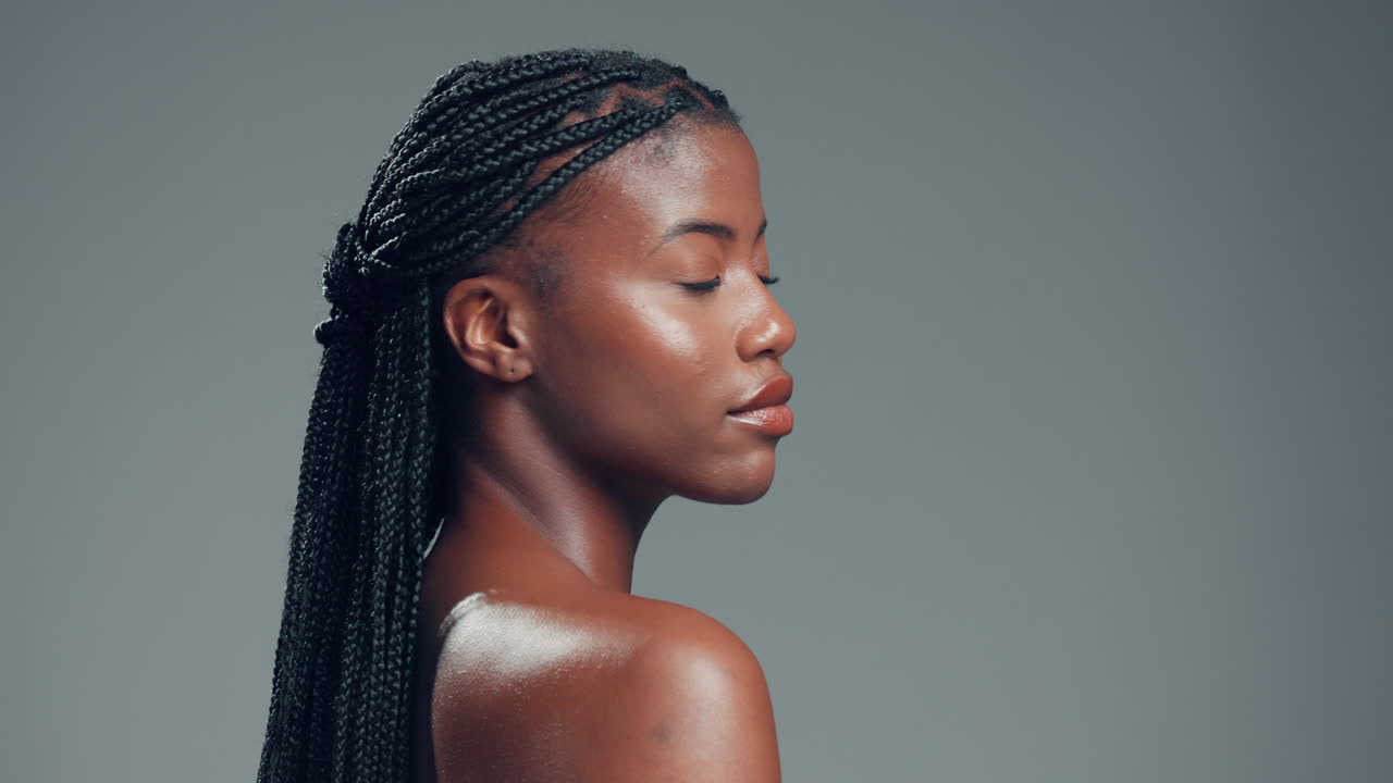 Ritratto di una bellissima donna afroamericana