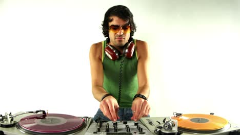 hombre retro dj 31