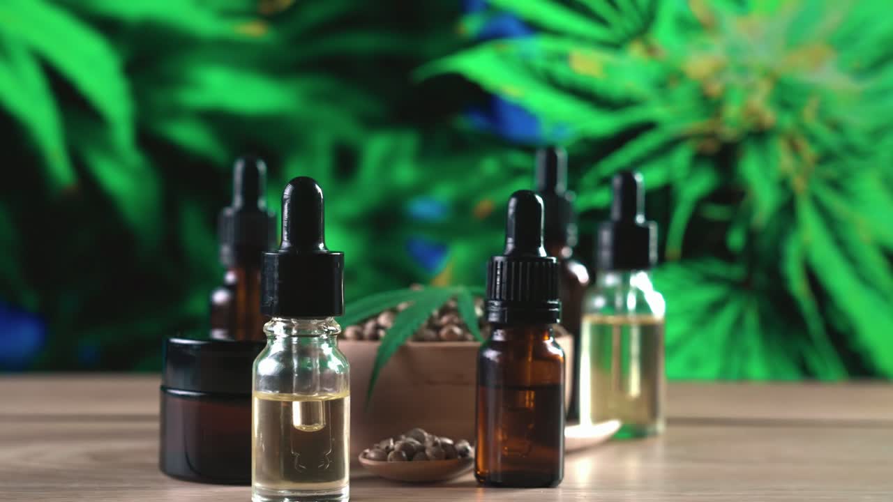 Hudplejekosmetik mockup-produkt produceret på et laboratorium legaliseret til cannabis