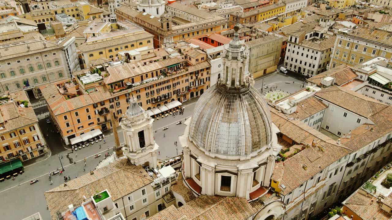Ancient square with domed churches, obelisk and Roman rooftops in harmony, 4K