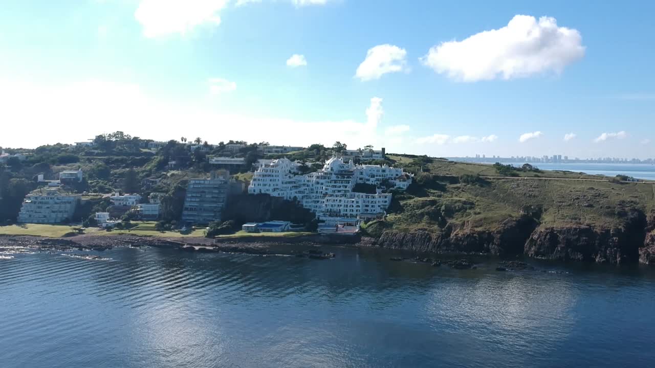 위치: 푼타 발레나, 우루과이