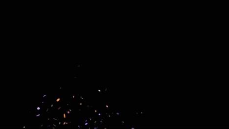 ¡explosión dinámica de confeti - animación festiva 4k para sus proyectos de vacaciones! coloridos confeti de fiesta en cascada en un torbellino de brillo y alegría sobre un elegante fondo negro