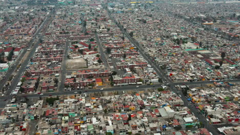 dron sobrevolando el distrito de la ciudad de mexico