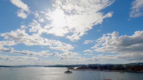 oslofjord visto desde el teatro de la ópera de oslo