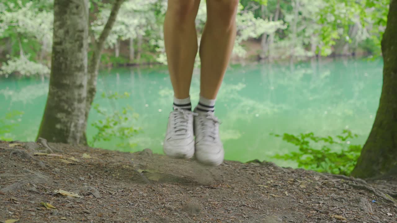 야외에서 스포츠를 하는 것.