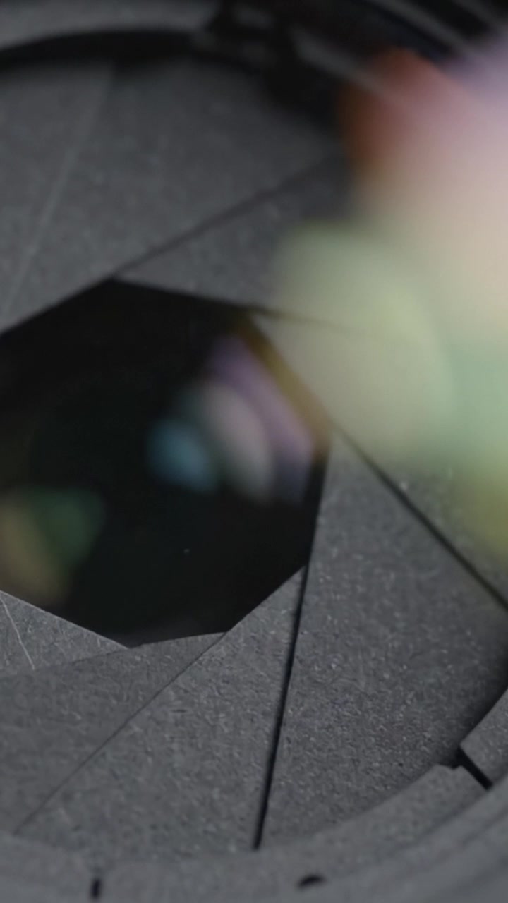 A Close-Up Exploration of Camera Aperture Mechanisms: An Insight into Photography's Core Component and Its Role in Light Management
