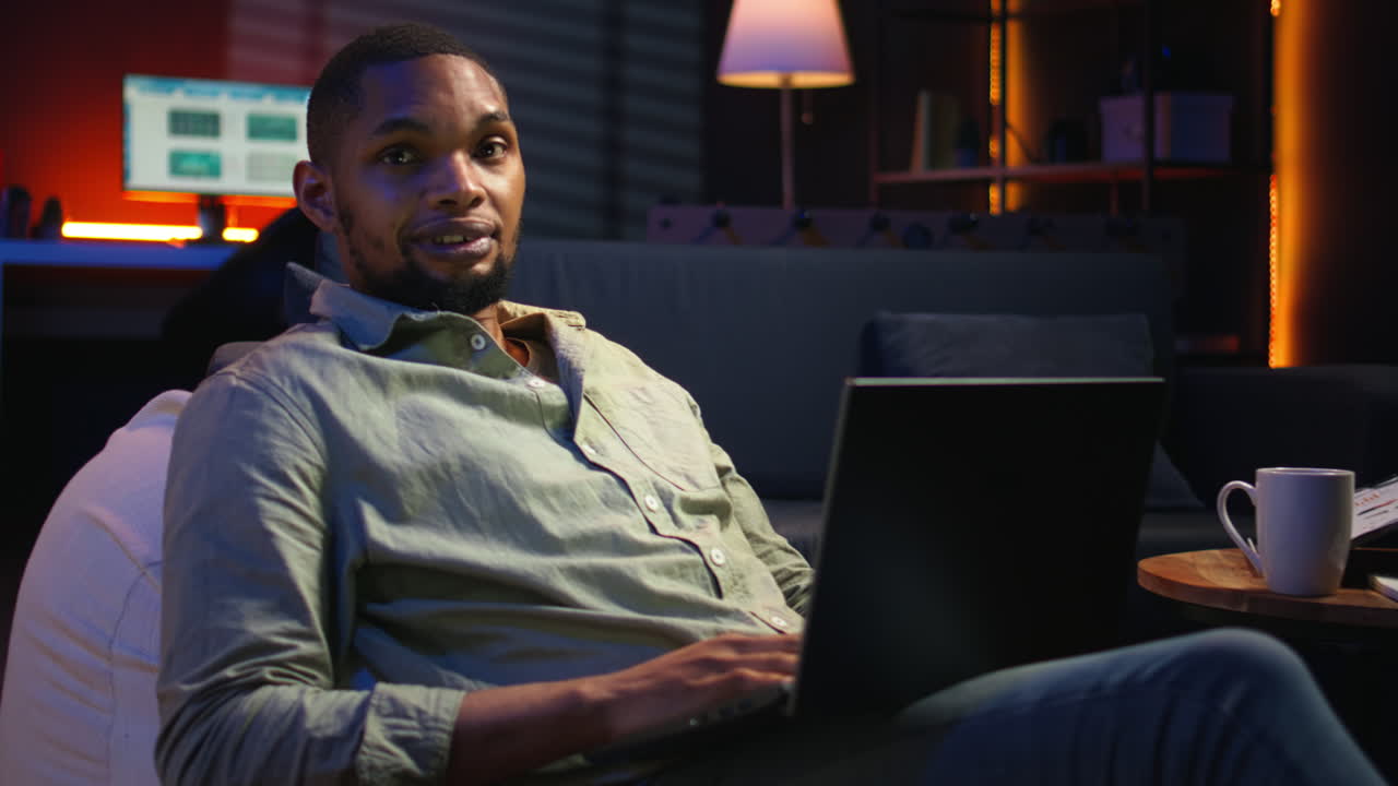 Vertical Video Analyst examining monthly budget and expenses to provide strategic advice