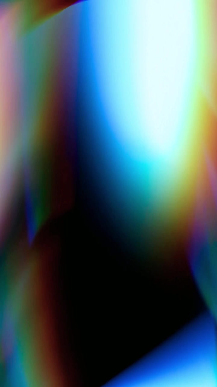Effetti di luce astratti e riflessi prismatici su sfondo nero