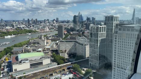 vista aérea de la ciudad de londres desde la rueda de ferries del london eye