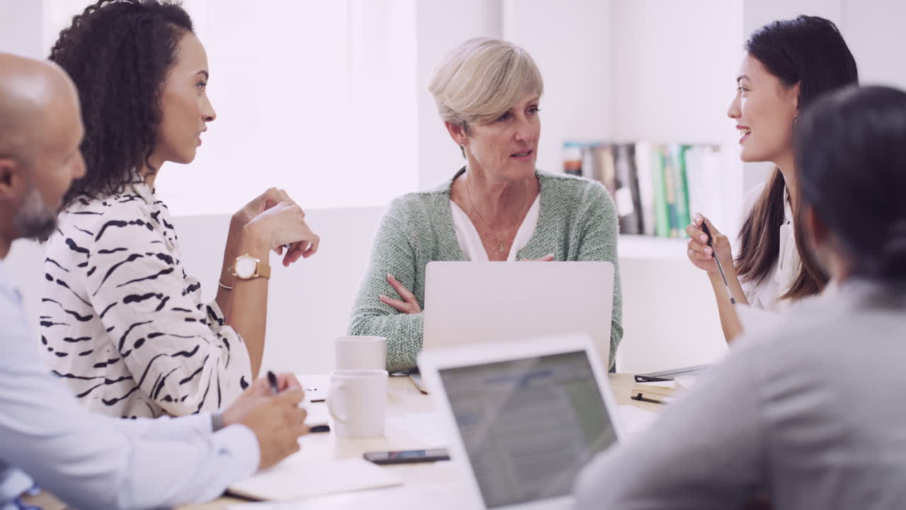 모든 사람이 참여할 때 사업은 성장합니다.