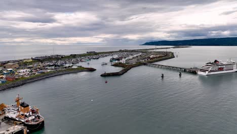 cruise-ship-homer-alaska-aerial