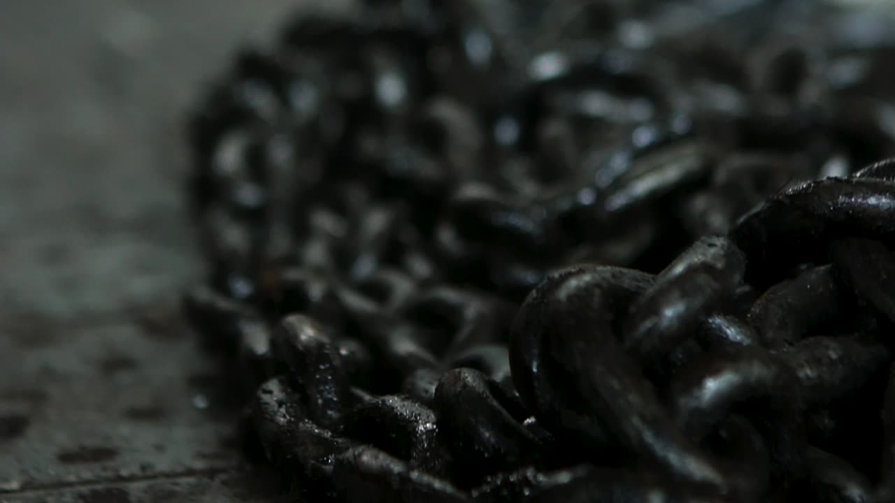 máquinas y herramientas industriales en un taller