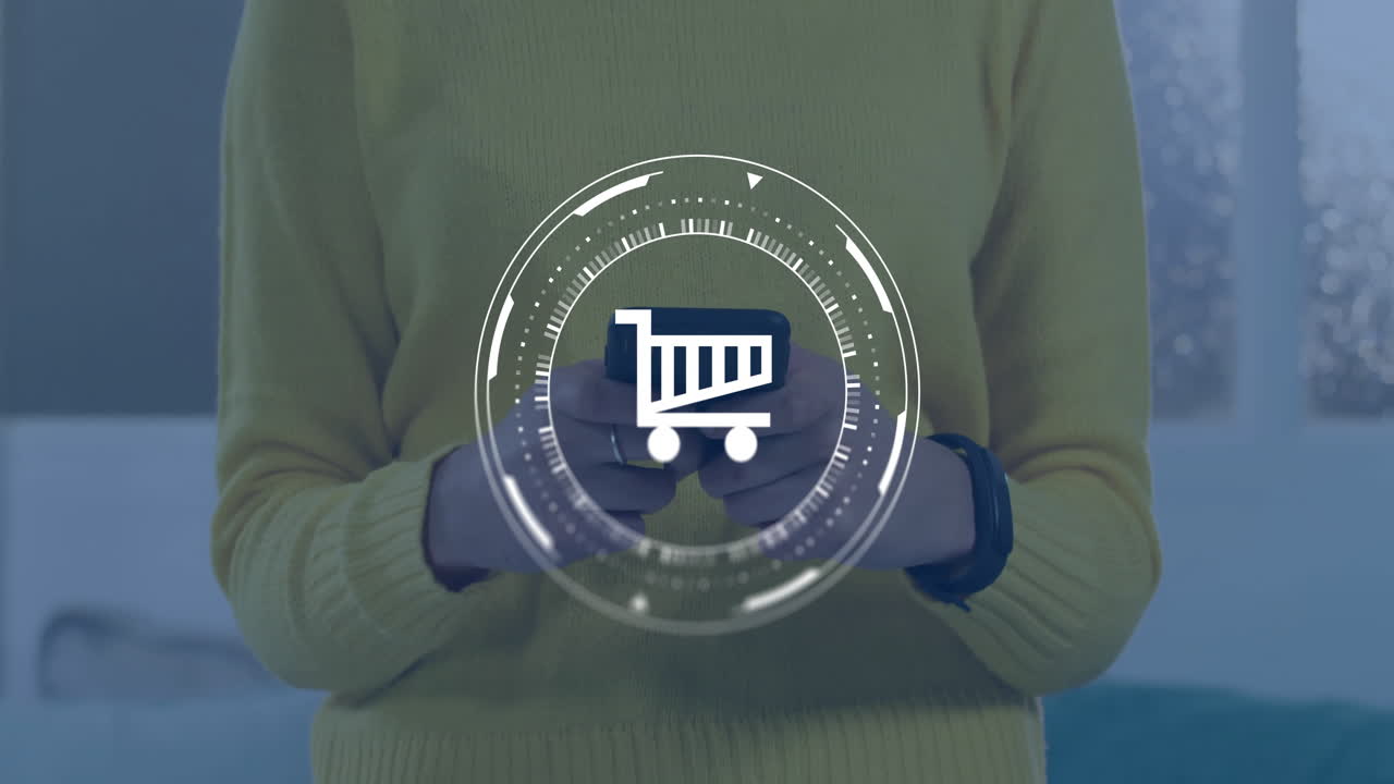 animación de procesamiento de datos y símbolo de carrito de compras sobre mujer caucásica usando teléfono inteligente
