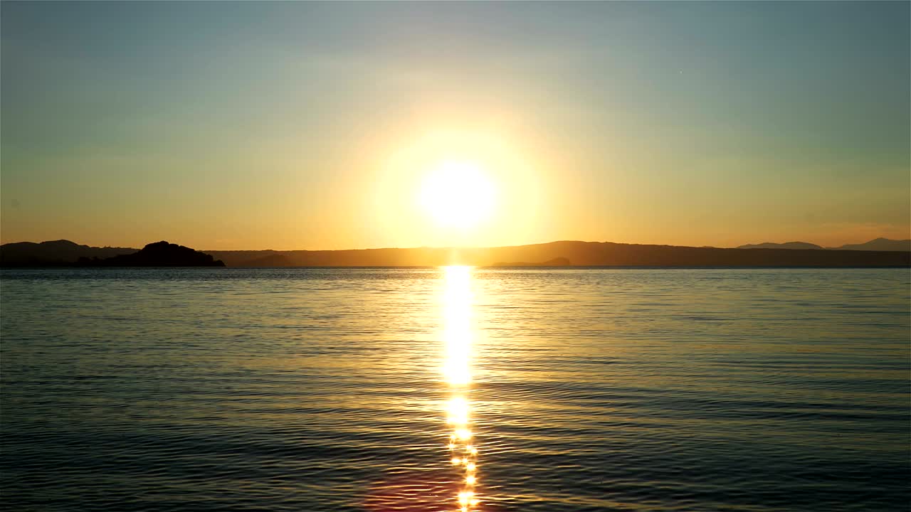 일몰, 볼세나 호수, 이탈리아