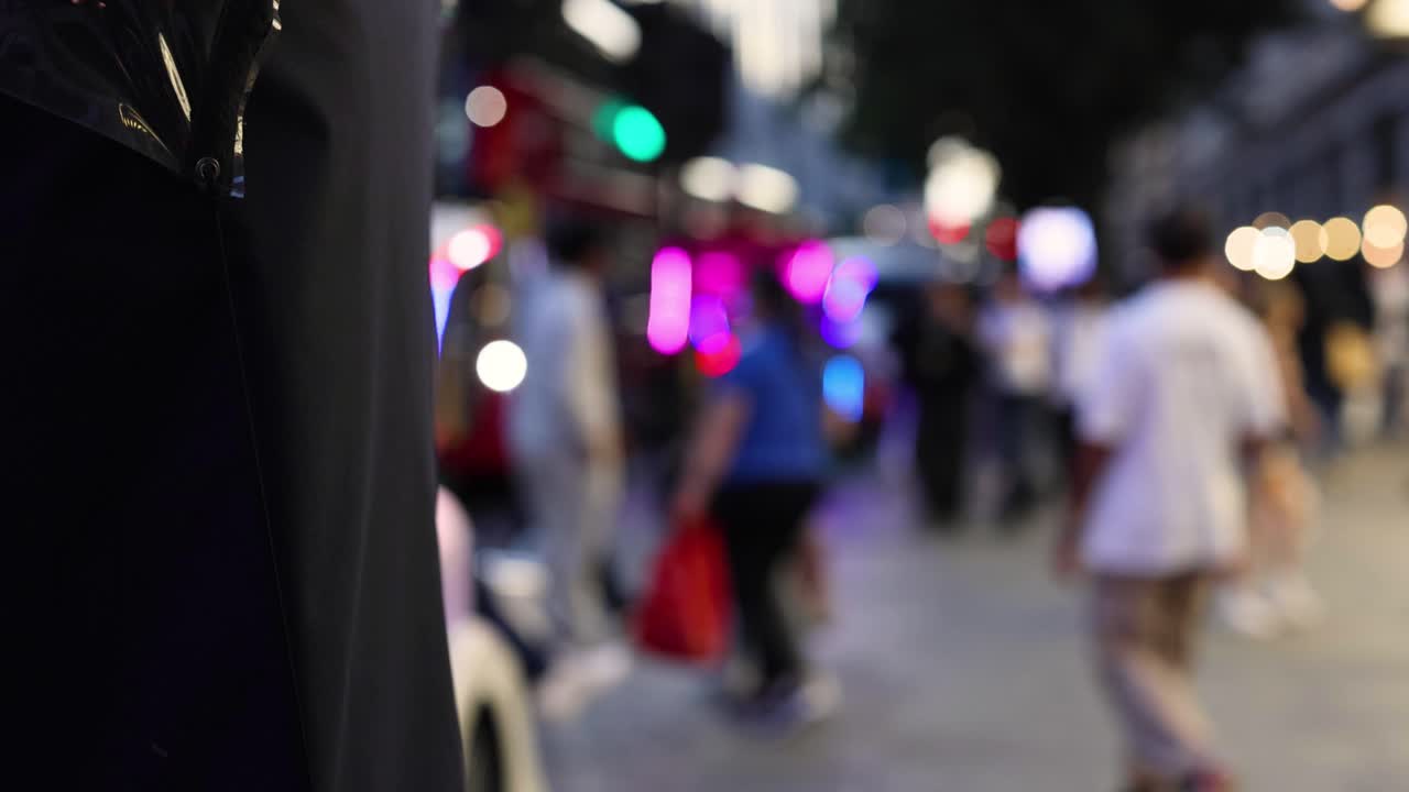 활기찬 거리에서 는 사람들