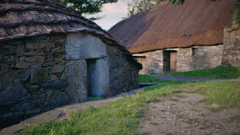 palloza-from-o-cebreiro-in-galicia-medium-shot-slow-motion