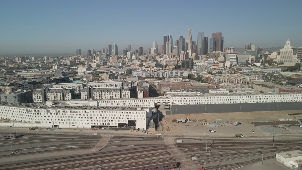 동쪽에서 로스앤젤레스-1